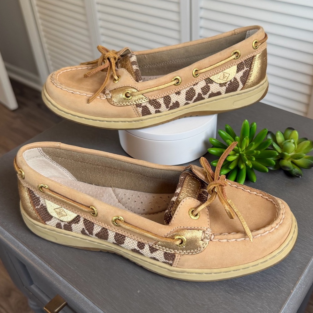 Sperry Topsider Giraffe Print Gold Accent Boat Shoes Loafers